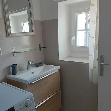 Сasa de vacaciones Steinhaus Ardenne In Fontenay-le-comte By Interhome