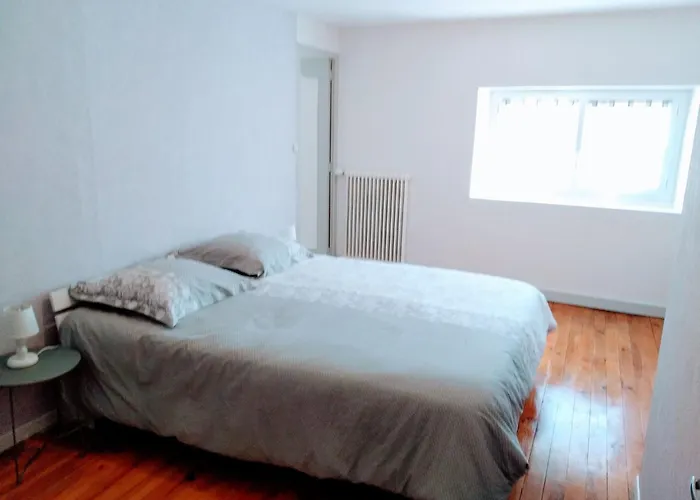 Steinhaus Ardenne In Fontenay-le-comte By Interhome Сasa de vacaciones